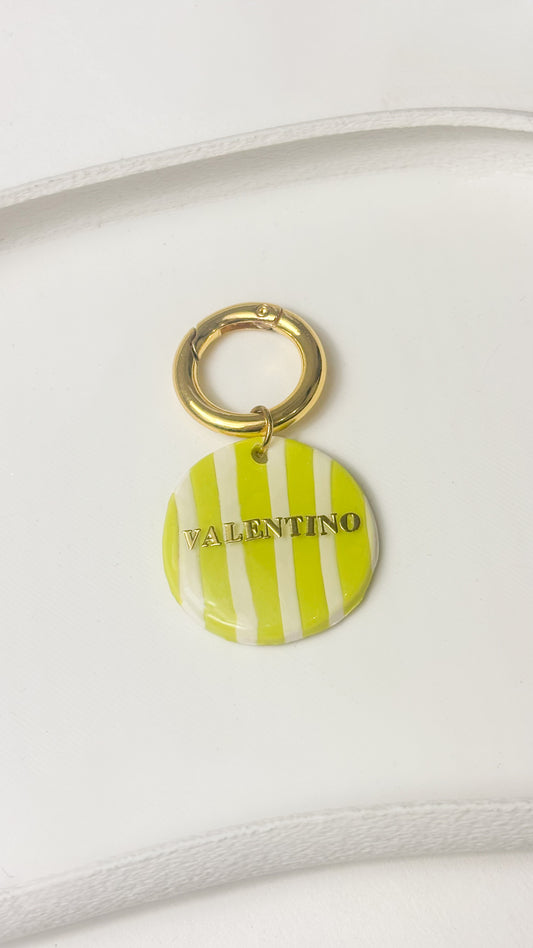 The signature pet tag