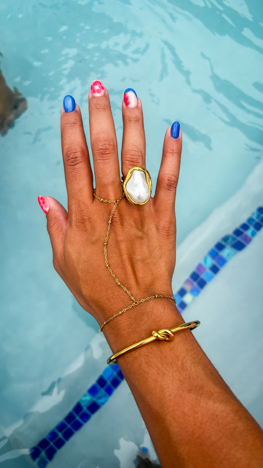 Dalia Hand Chain